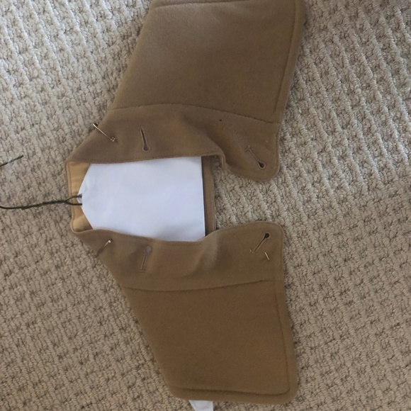 Authentic Men's Burberry Trench Coat - Picture 6 of 8